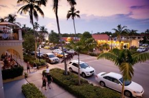 Olde Naples Condo #811